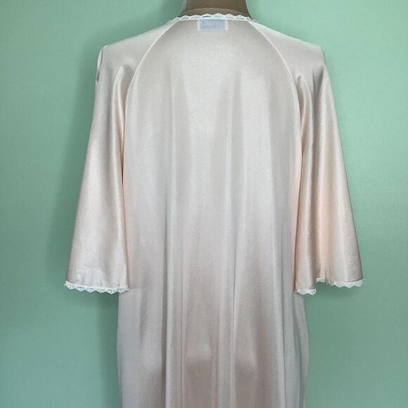 Vintage Lorraine Angel Sleeve Long Nylon Robe Peignoir Silky Floral Appliqué USA - Picture 10 of 16